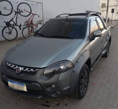 FIAT STRADA 1.8 MPI ADVENTURE CD 16V FLEX 2P AUTOMÁTICO